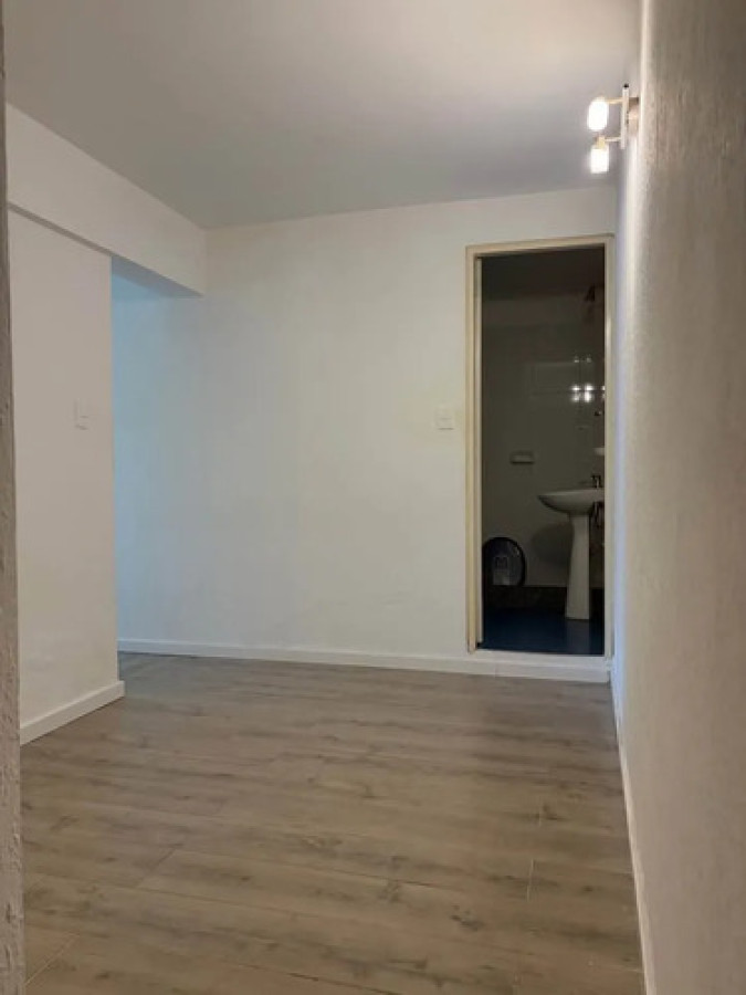 Apartamento ID.11930 - Alquiler de monoambiente en Pocitos