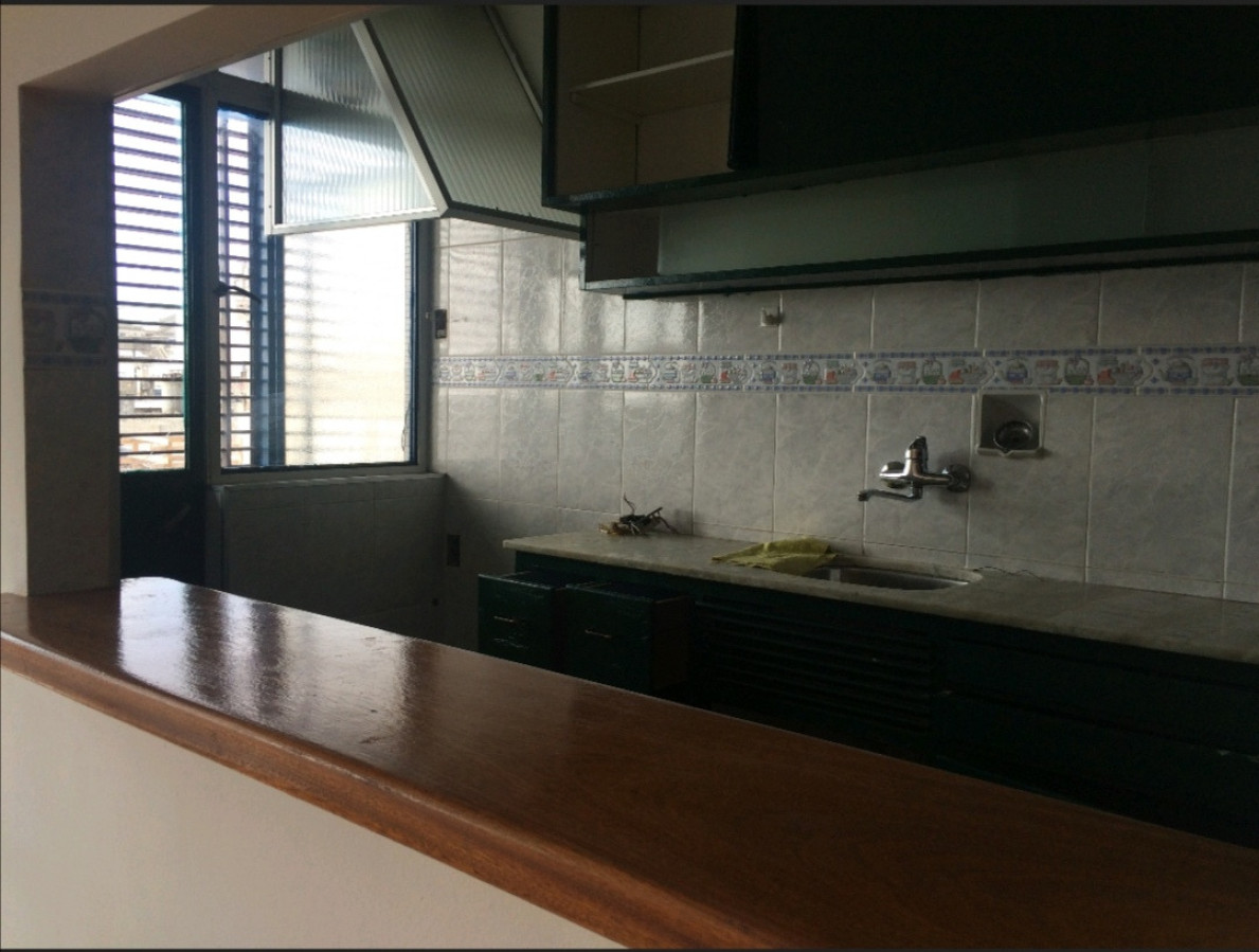 Apartamento ID.11778 - Alquiler Apartamento 2 Dormitorios Balcón Garaje En Cuidad Vieja