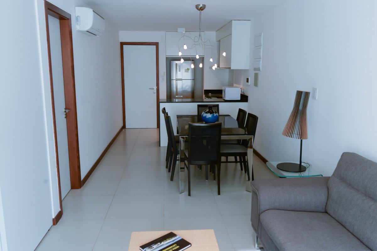 Apartamento ID.7363 - Hermoso Apartamento De 1 Dormitorio En Pocitos Con Balcón Y Garaje Amoblado