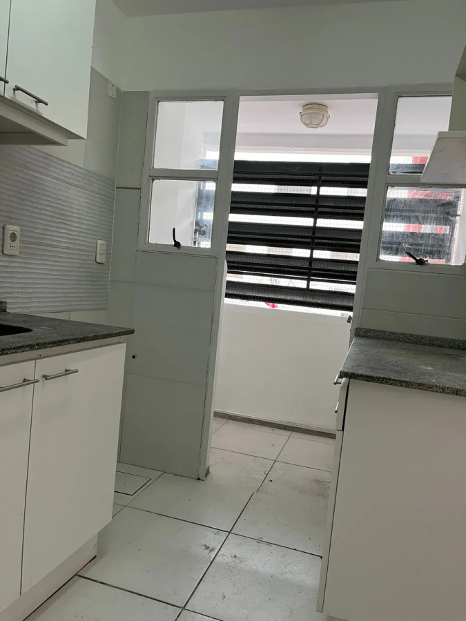 Apartamento ID.10169 - Alquiler Apartamento 1 Dormitorio Al Frente Impecable Cordón