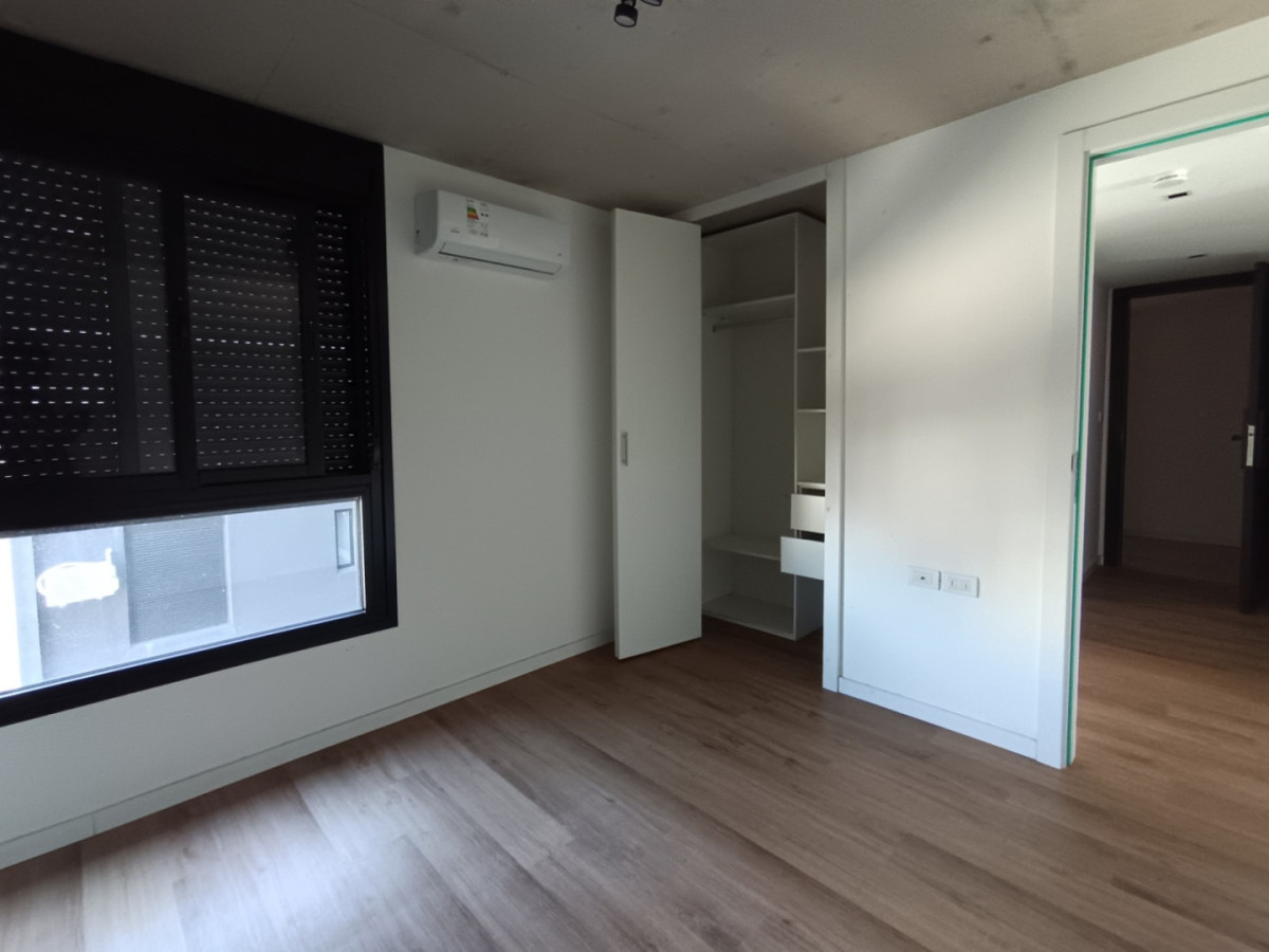 Apartamento ID.13147 - Alquiler Apartamento Nuevo De 1 Dormitorio Con Balcón Al Frente En Centro