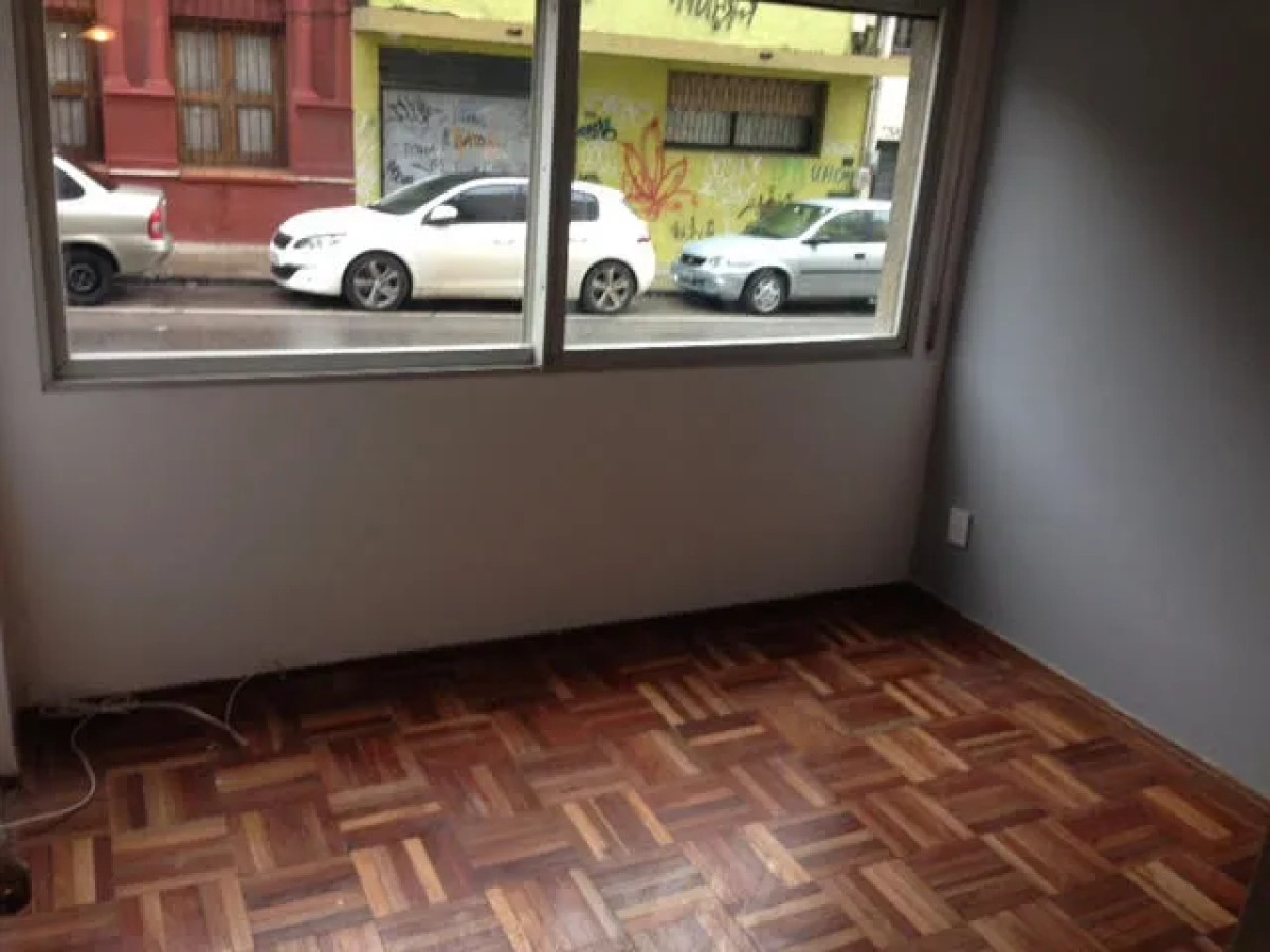 Apartamento ID.10169 - Alquiler Apartamento 1 Dormitorio Al Frente Impecable Cordón
