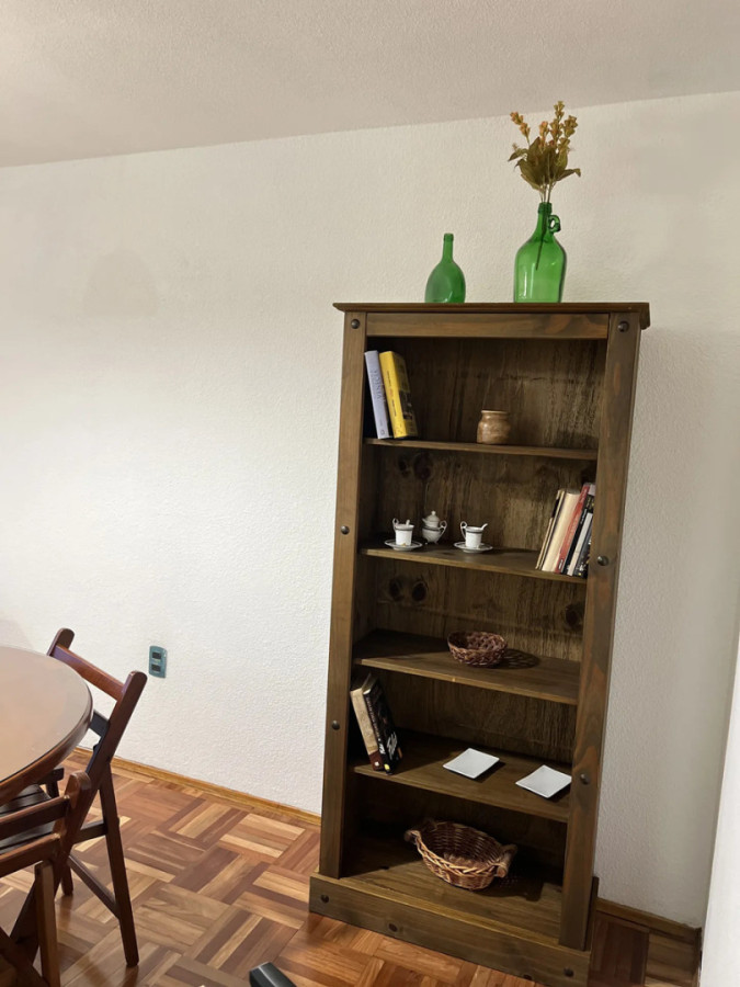 Apartamento ID.12938 - Alquiler Apartamento Semi Amoblado 3 Dormitorios 2 Baños Amplio Y Luminoso En Centro