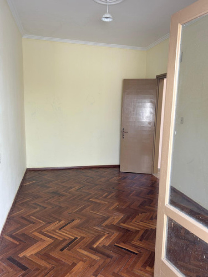 Apartamento ID.11653 - Alquiler de Casa En Altos 2 Dormitorios Con Balcón En La Comercial
