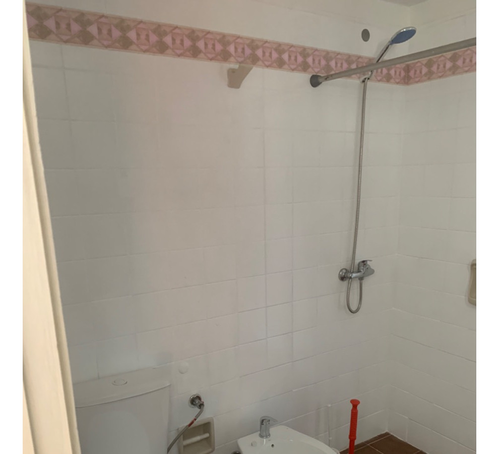 Apartamento ID.8441 - Alquiler De Monoambiente Dividido En Cordón