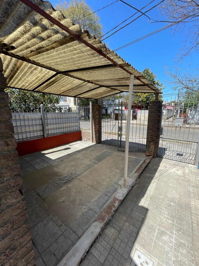 Apartamento ID.7992 - Venta Apartamento 1 Dormitorio Garage Patio Sin Gastos En Villa Española 