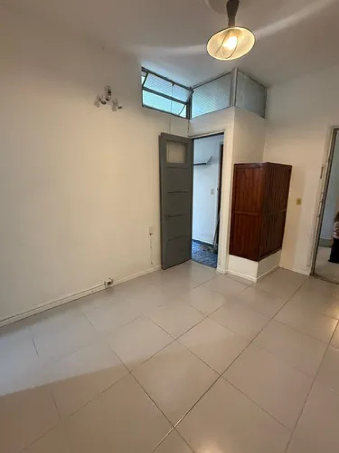 Apartamento ID.9946 - Venta Apartamento De 2 Dormitorios En Centro