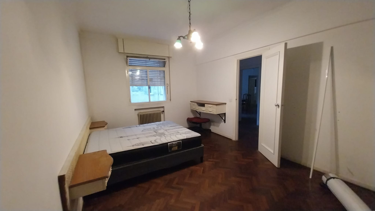 Apartamento ID.7978 - Venta Apartamento Con Renta De 2 Dorm En Ciudad Vieja