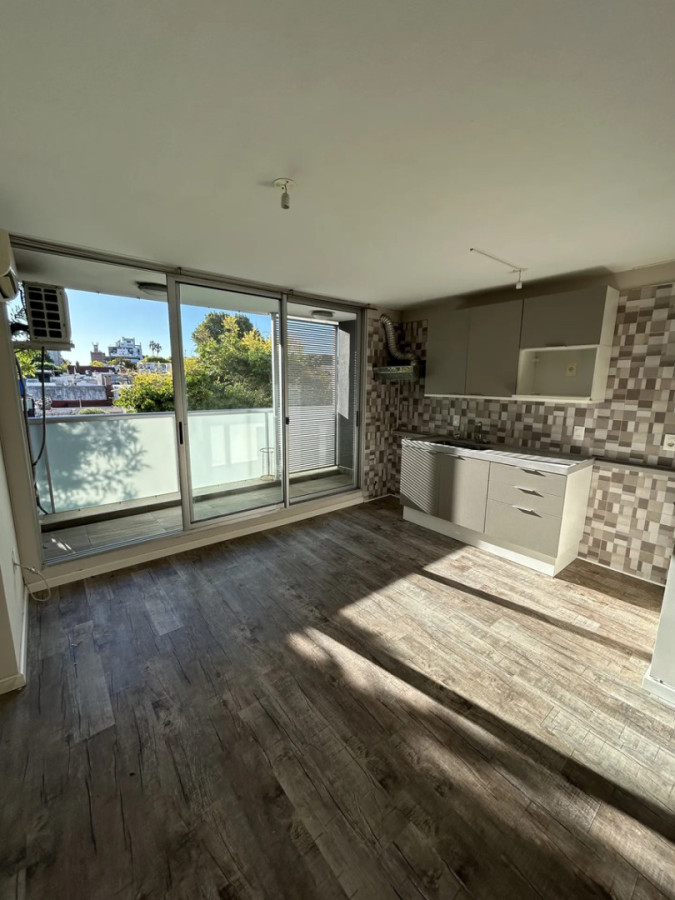 Apartamento ID.12571 - Alquiler Apartamento 2 Dormitorios Con Cochera La Blanqueada