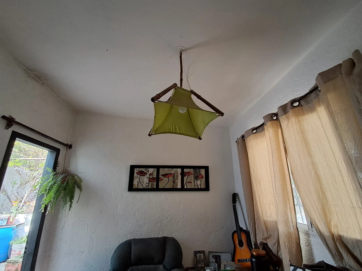 Apartamento ID.13113 - Alquiler Apartamento 2 Dormitorios Pequeño Patio Muy Luminoso Sin Gastos Comunes En Cerrito
