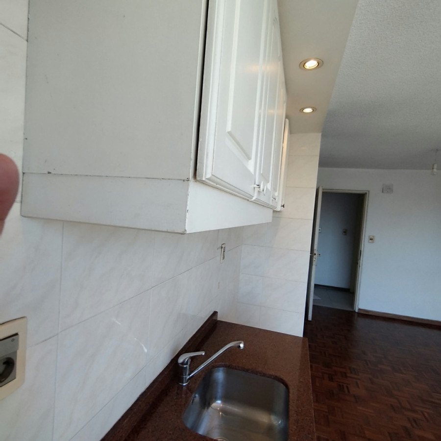 Apartamento ID.13131 - Alquiler Apartamento 1 Dormitorio En Pocitos Nuevo Casi Nuevo