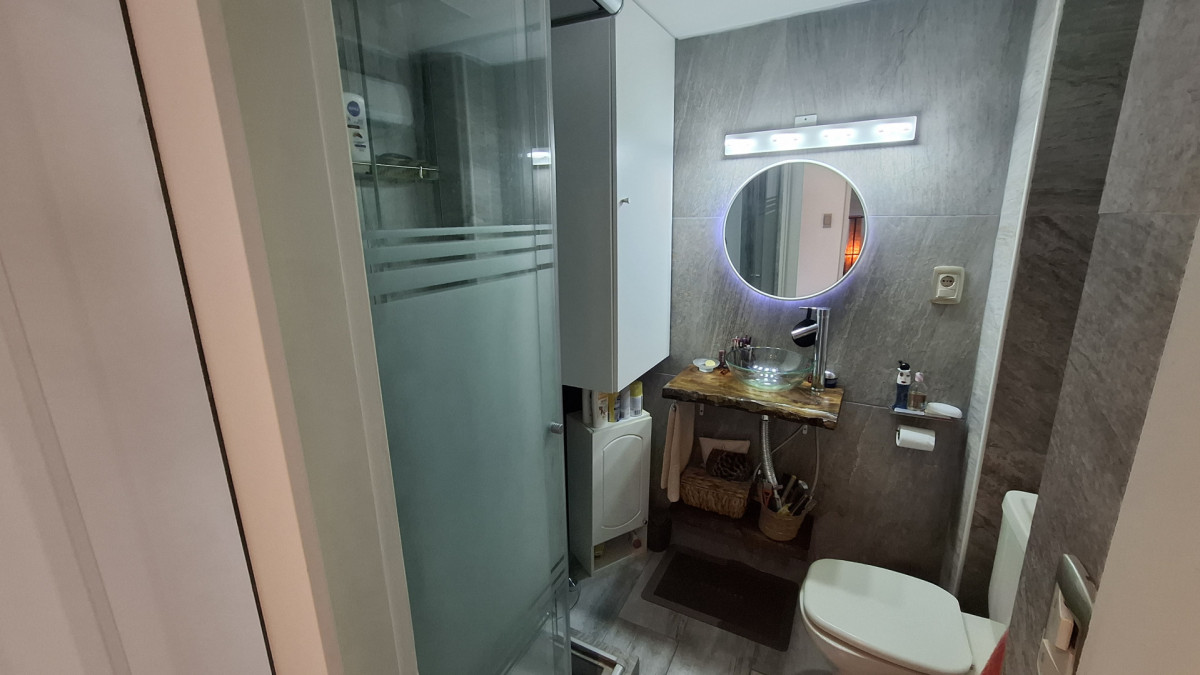 Apartamento ID.13024 - Venta Apartamento De 2 Dormitorios Al Frente Sobre Rambla República De Chile En Malvín