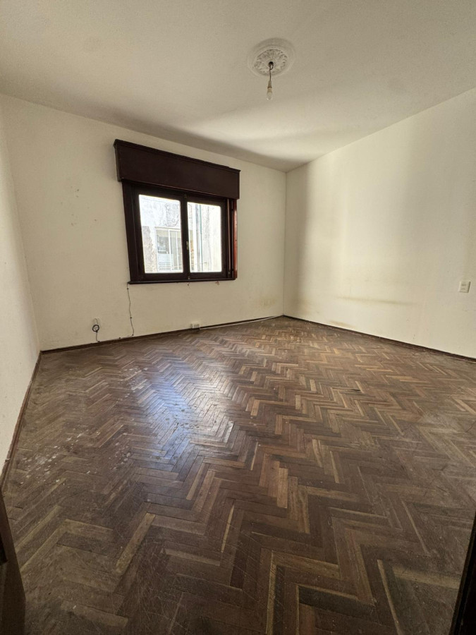 Apartamento ID.11262 - Alquiler Apartamento Muy Luminoso 2 Dormitorios Ciudad Vieja