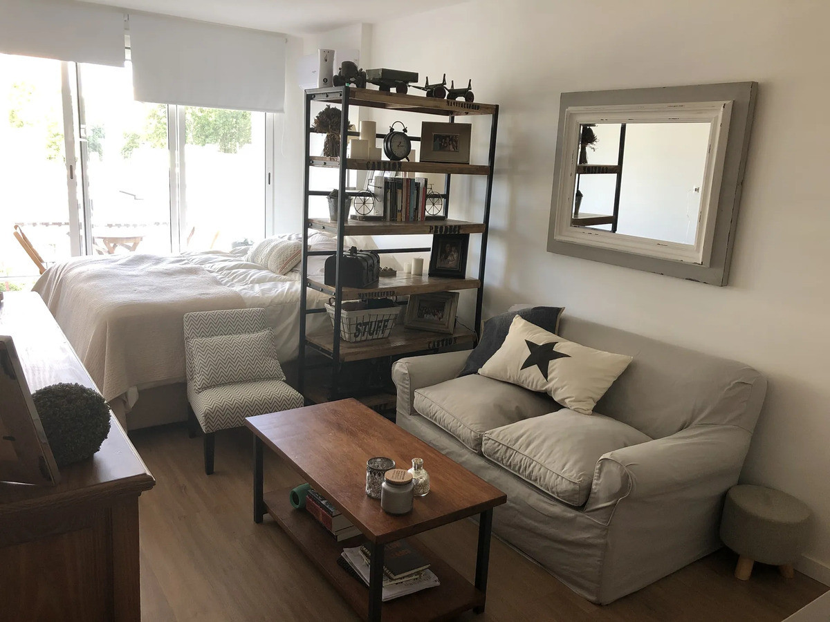 Apartamento ID.12949 - Alquiler De Monoambiente Como Nuevo Amplio Y Luminoso Excelente Ubicación En Parque Batlle