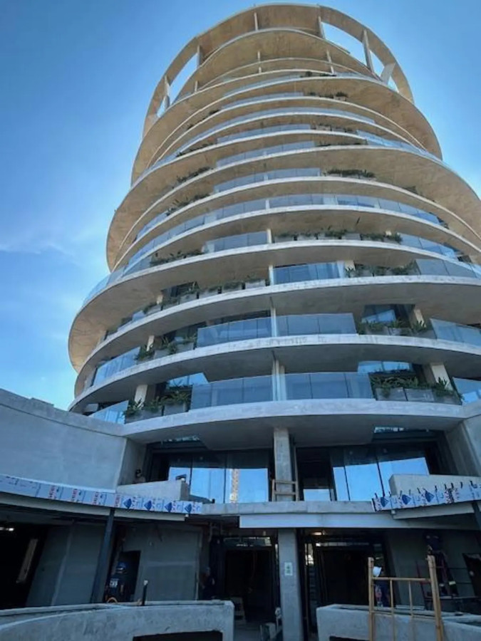 Apartamento ID.10834 - Hermoso Apartamento De 1 Dorm Con Cochera