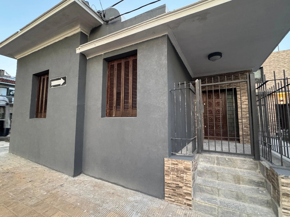 Casa ID.12890 - Alquiler Casa De 2 Dormitorios En Malvin