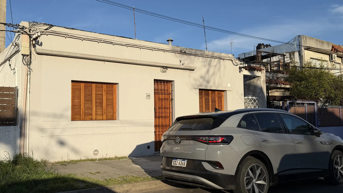 Casa ID.13374 - Alquiler Casa De 2 Dormitorios Patio Sin Gastos Comunes En Parque Batlle