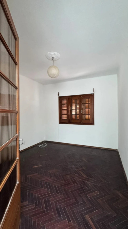 Casa ID.13374 - Alquiler Casa De 2 Dormitorios Patio Sin Gastos Comunes En Parque Batlle