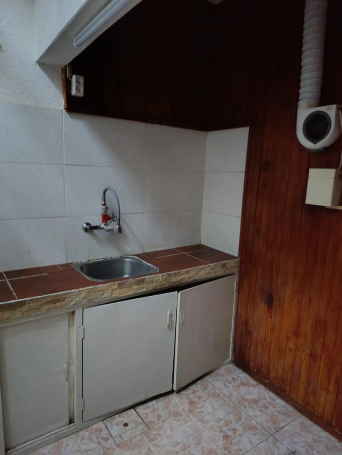 Casa ID.13260 - Alquiler Casa Al Frente De 1 Dormitorio Sin Gastos Comunes En Tres Cruces