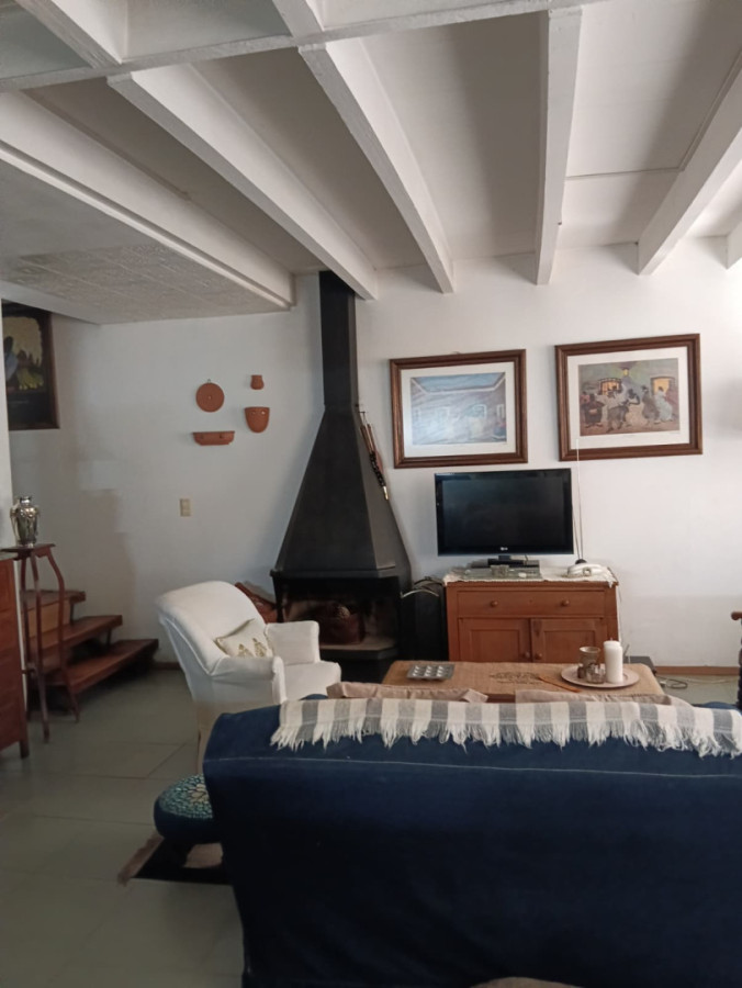 Casa ID.11994 - ALQUILER AMPLIO APTO TIPO CASA EN EL PRADO AMUEBLADO 3 DORMITORIOS 2 BAÑOS Y COCHERA!