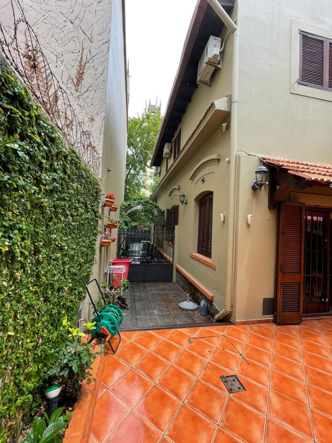 Casa ID.5874 - Venta Casa 4 Dormitorios 3 Baños Garaje 3 En Punta Carretas