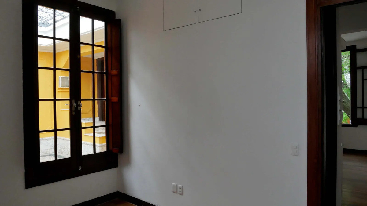 Casa ID.13380 - Alquiler Casa Remodelada 1 Dormitorio Azotea Con Parrillero En Pocitos