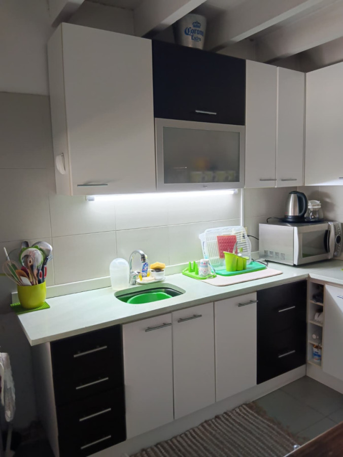 Casa ID.11994 - ALQUILER AMPLIO APTO TIPO CASA EN EL PRADO AMUEBLADO 3 DORMITORIOS 2 BAÑOS Y COCHERA!
