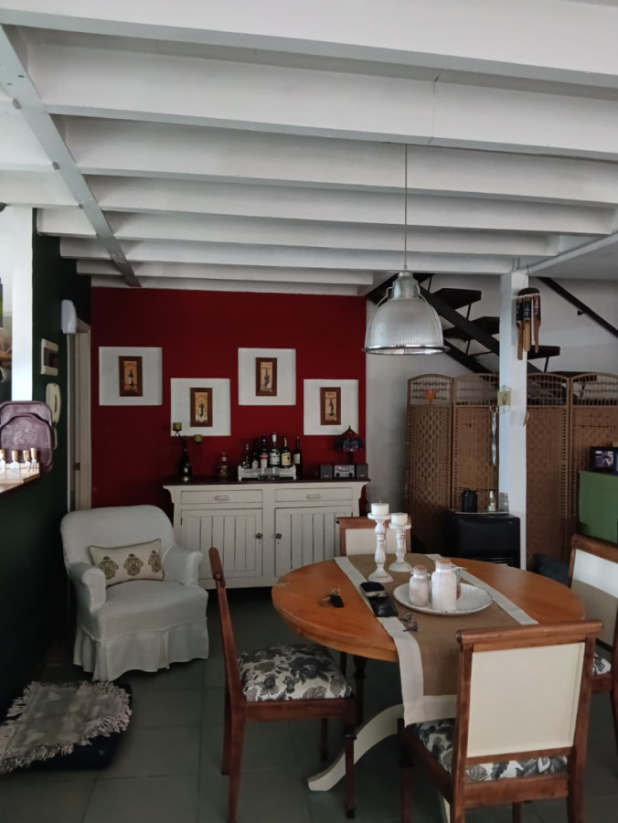 Casa ID.11994 - ALQUILER AMPLIO APTO TIPO CASA EN EL PRADO AMUEBLADO 3 DORMITORIOS 2 BAÑOS Y COCHERA!