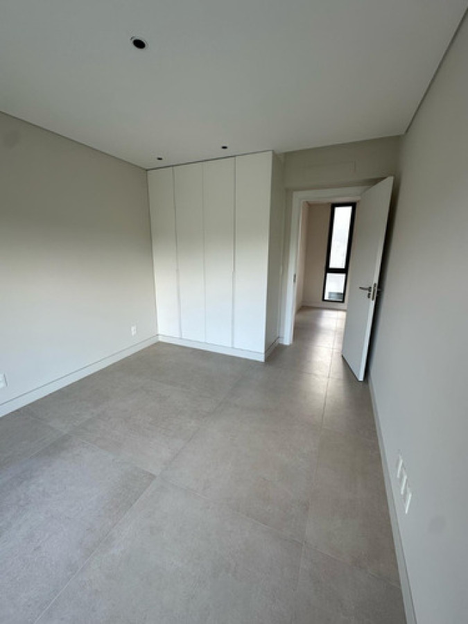 Casa ID.9055 - Alquiler Casa A Estrenar 3 Dormitorios Con Jardín Y Piscina En Carrasco Norte