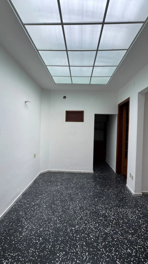Casa ID.13364 - Alquiler Casa De 2 Dormitorios Patio Sin Gastos Comunes En Parque Batlle