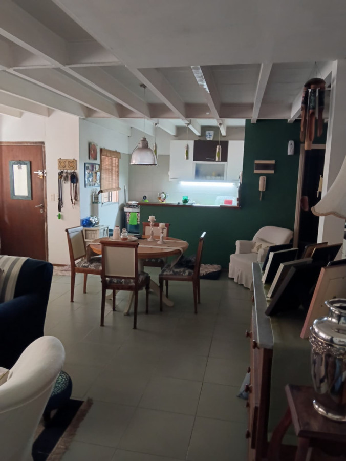 Casa ID.11994 - ALQUILER AMPLIO APTO TIPO CASA EN EL PRADO AMUEBLADO 3 DORMITORIOS 2 BAÑOS Y COCHERA!