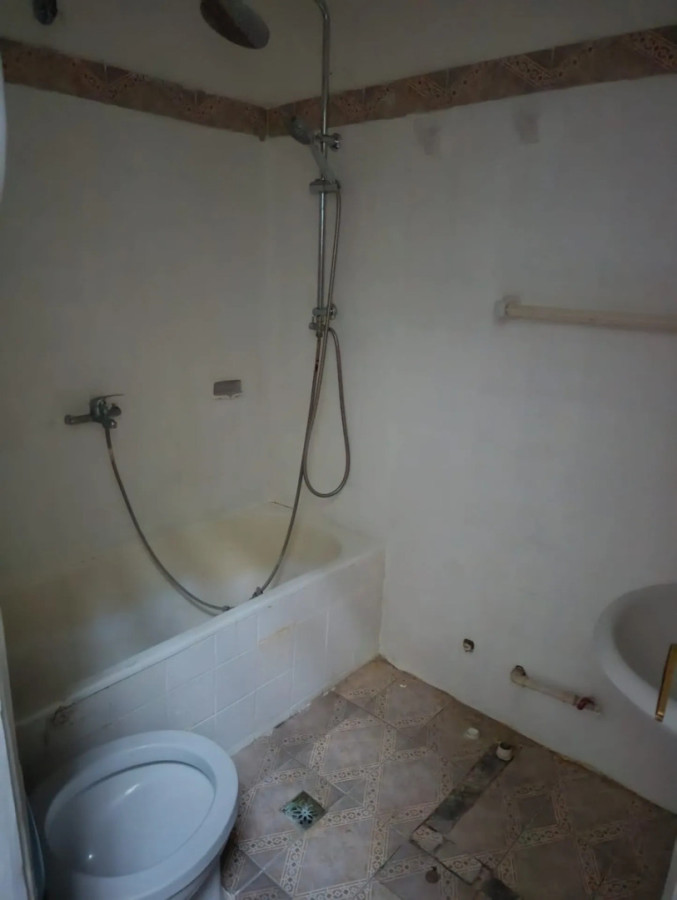 Casa ID.13260 - Alquiler Casa Al Frente De 1 Dormitorio Sin Gastos Comunes En Tres Cruces