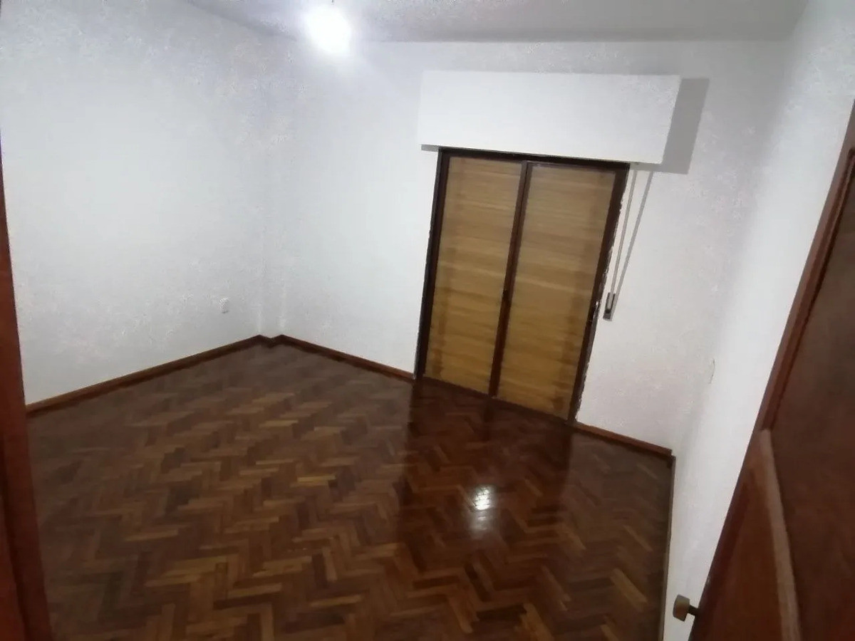 Casa ID.13315 - Alquiler Casa De Altos 2 Dormitorios Balcón Terraza Sin Gastos Comunes En Cordón