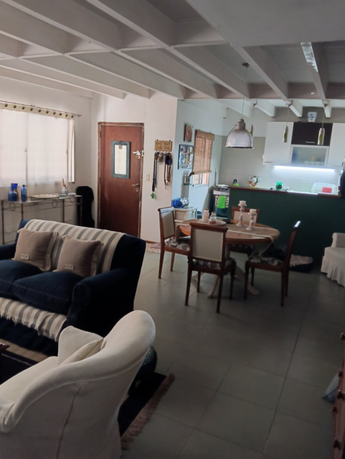Casa ID.11994 - ALQUILER AMPLIO APTO TIPO CASA EN EL PRADO AMUEBLADO 3 DORMITORIOS 2 BAÑOS Y COCHERA!