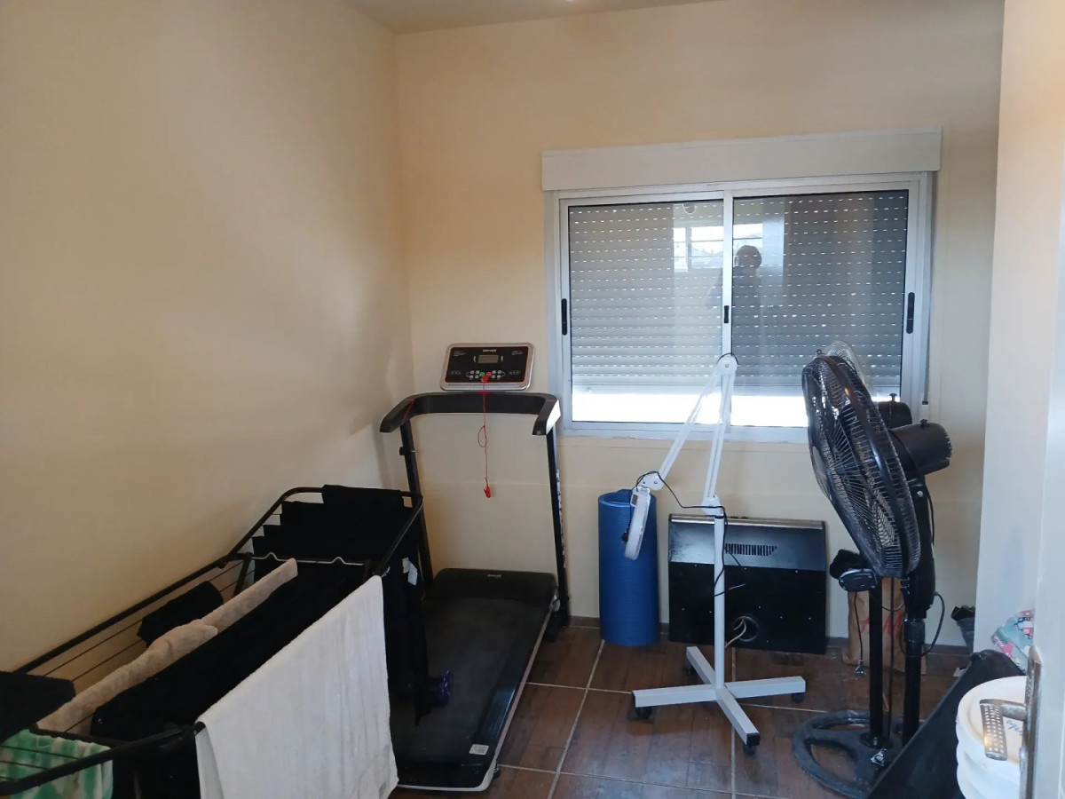 Casa ID.4492 - Venta Casa Con Renta De 3 Dormitorios Con Cochera en Cerrito de la Victoria