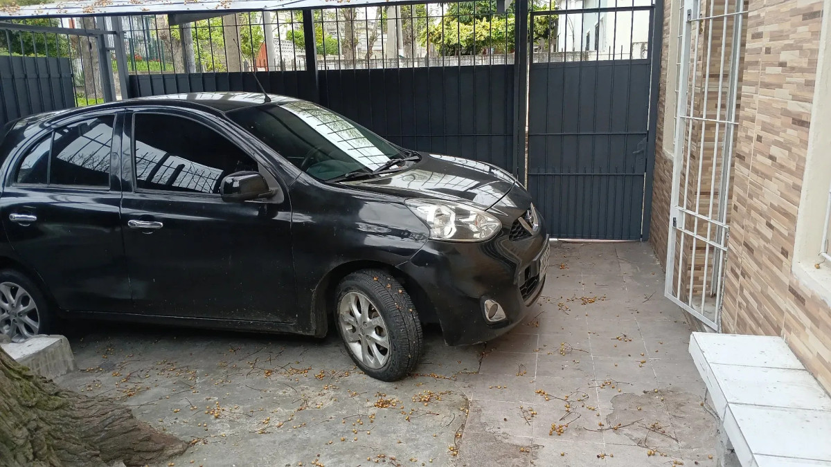 Casa ID.4492 - Venta Casa Con Renta De 3 Dormitorios Con Cochera en Cerrito de la Victoria