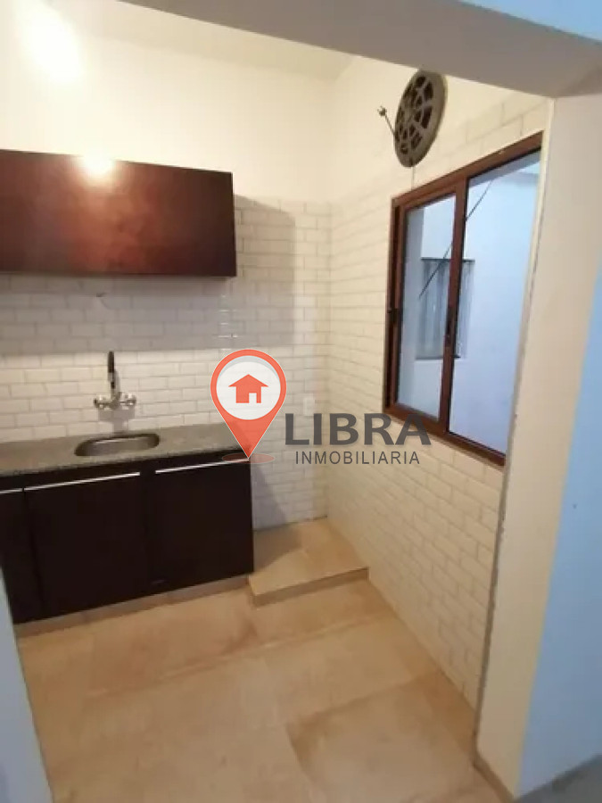 Casa ID.10005 - Alquiler Casa De Altos 2 Dormitorios, Terraza Y Azotea Exclusiva En Cordón