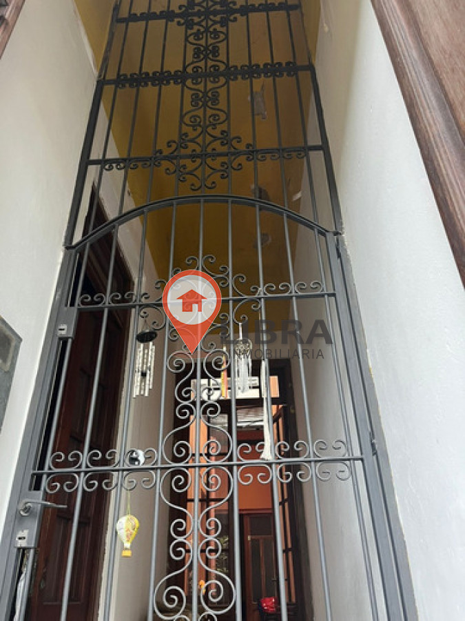 Casa ID.10161 - Venta Amplia Casa De Época En Aguada