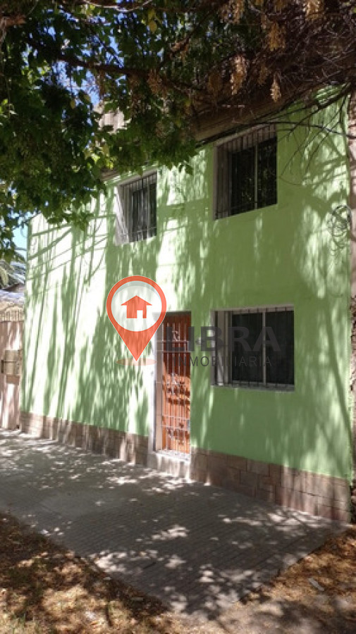 Casa ID.9135 - Alquiler Casa Al Frente De 2 Dormitorios Patio Con Parrilero En Flor De Maroñas