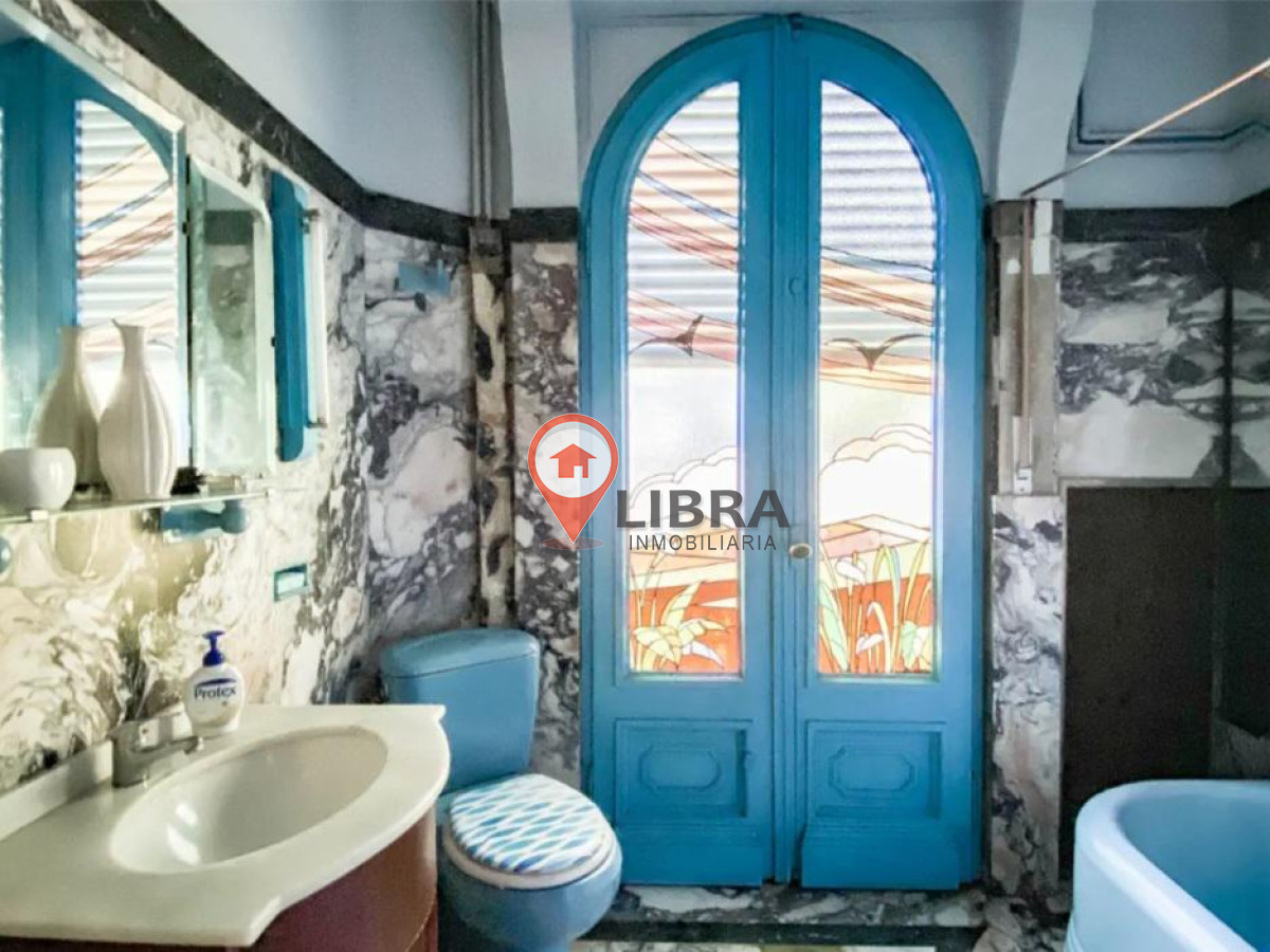 Casa ID.2492 - Importante Casona en Venta Avenida Gonzalo Ramírez Palermo!!