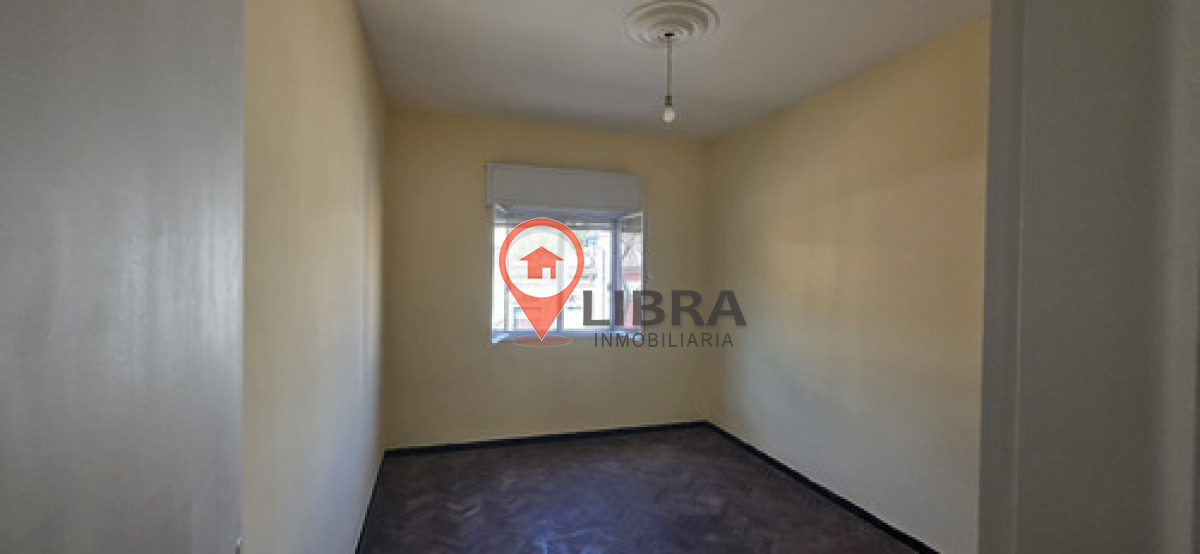 Casa ID.9437 - Alquiler Casa De Altos 2 Dormitorios Azotea Con Parrillero En Tres Cruces 