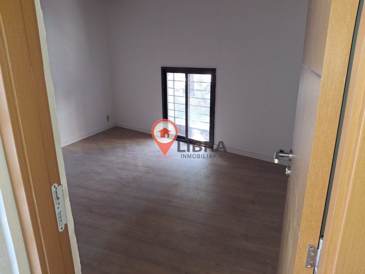 Casa ID.8004 - Venta Casa Dúplex A Estrenar 2 Dormitorios Patio En Cordón