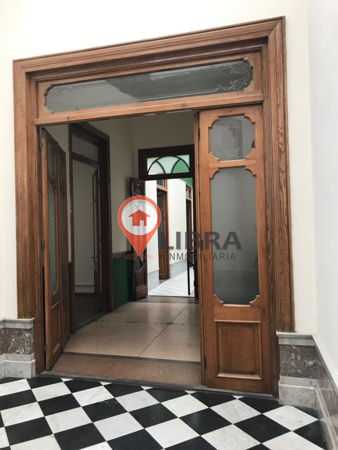 Casa ID.6763 - Venta Casa A Reciclar En Parque Rodó Para Vivienda O Empresa