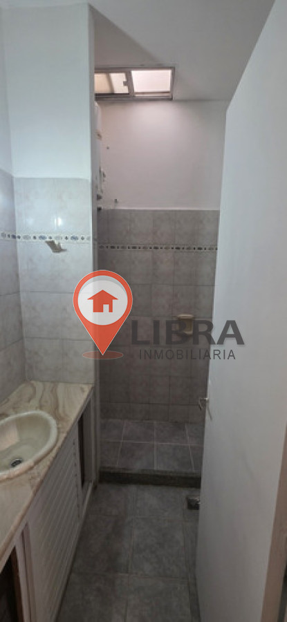 Casa ID.9437 - Alquiler Casa De Altos 2 Dormitorios Azotea Con Parrillero En Tres Cruces 
