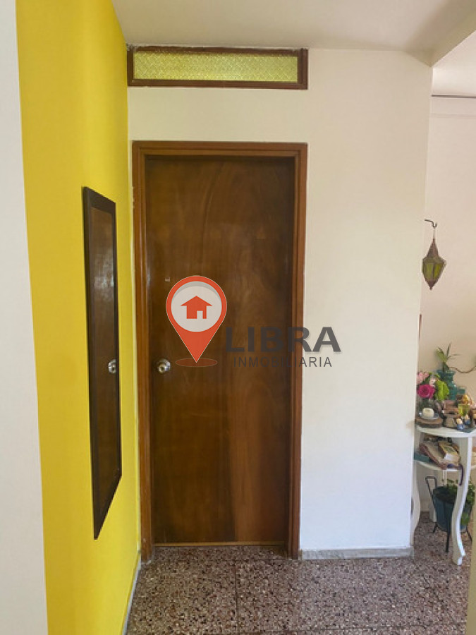 Casa ID.3686 - Encantadora Casa en Venta en Villa Española 2 dormitorios, 2 baños y garaje 3 autos!