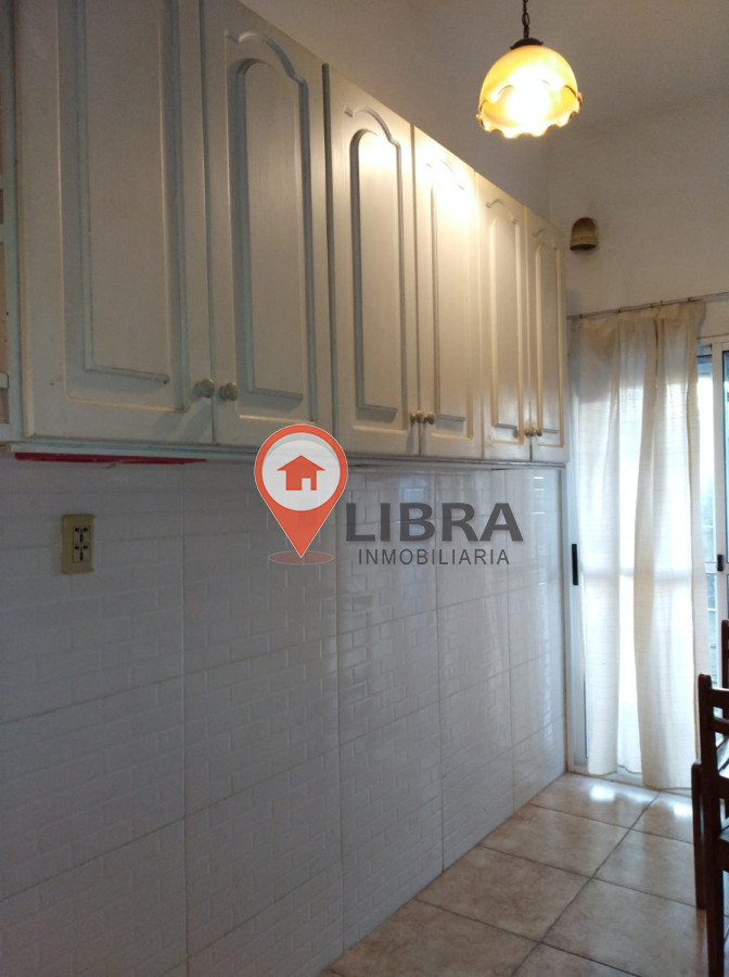 Casa ID.4708 - Excelente Casa De 3 Dormitorios 2 Baños Garaje Para 2 Autos