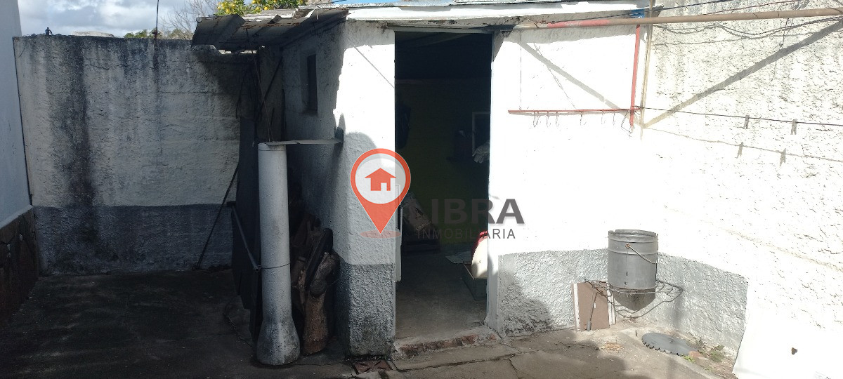 Casa ID.4759 -  Muy Linda Casa Tipo Chalet En Peñarol Entre La Estación De Trenes Y Garzón.