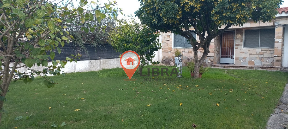 Casa ID.4759 -  Muy Linda Casa Tipo Chalet En Peñarol Entre La Estación De Trenes Y Garzón.