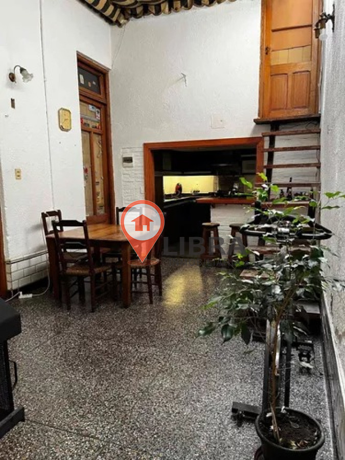 Casa ID.1265 - SE VENDE IMPERDIBLE CASA EN CORDON 4 DORMITORIOS y GARAJE!