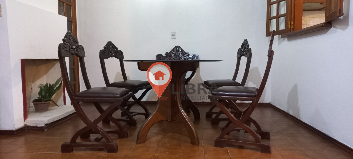 Casa ID.5093 - Propiedad En Venta!! Ubicada En La Blanqueada, 3 dormitorios, 2 baños y garaje!